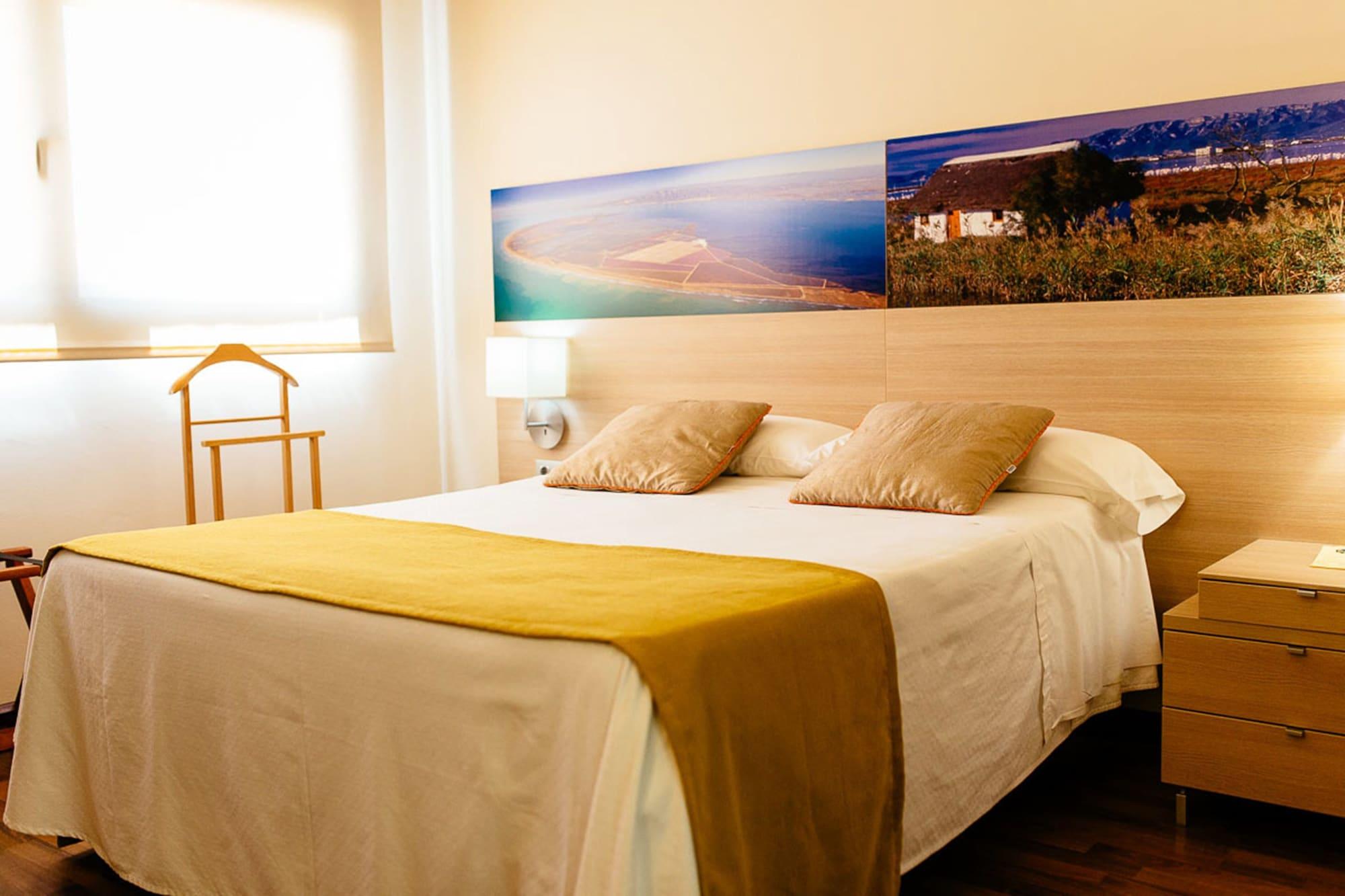 Hotel L'Algadir Del Delta El Poble Nou del Delta Ngoại thất bức ảnh