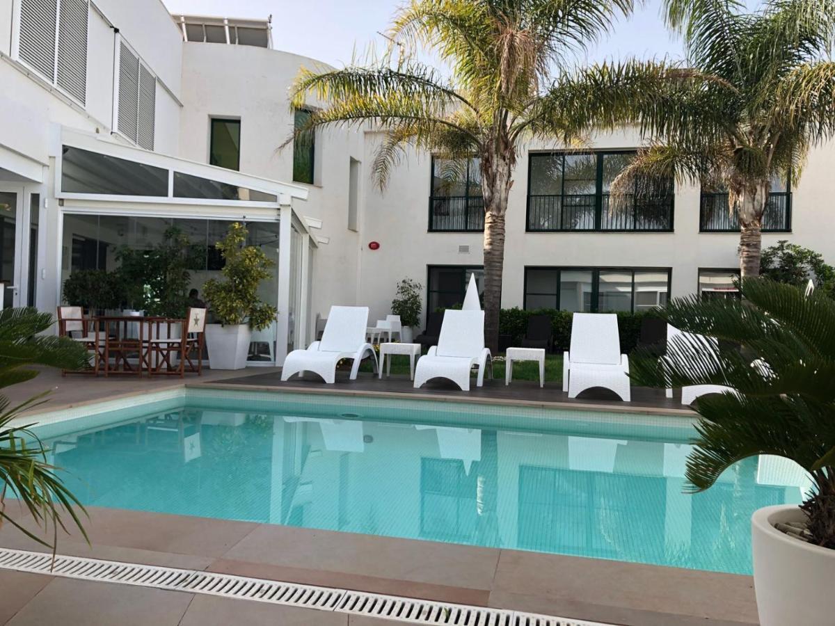 Hotel L'Algadir Del Delta El Poble Nou del Delta Ngoại thất bức ảnh